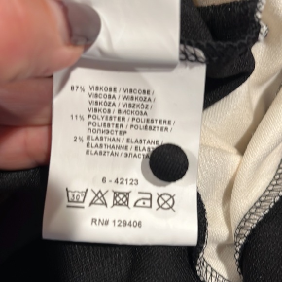 Venus Top - Picture 7 of 7